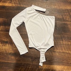 Off the shoulder white long-sleeve bodysuit